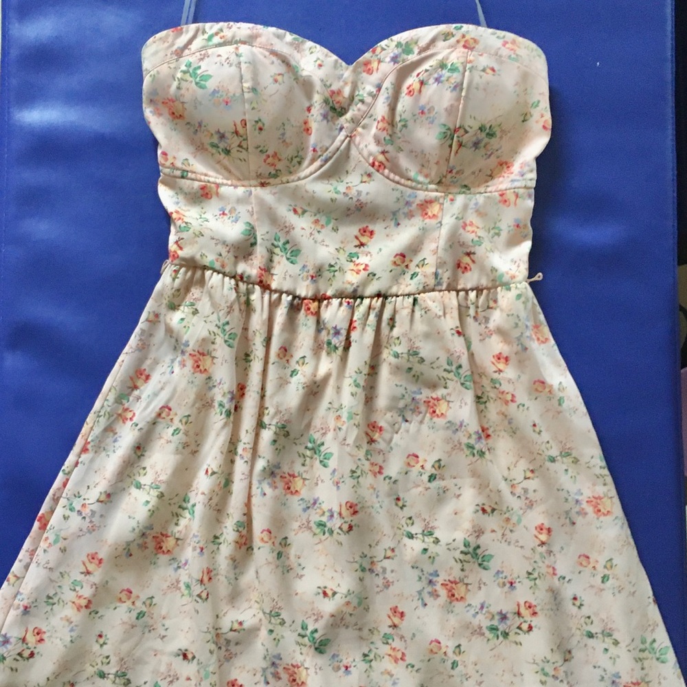 Cute Strapless Flower Dress